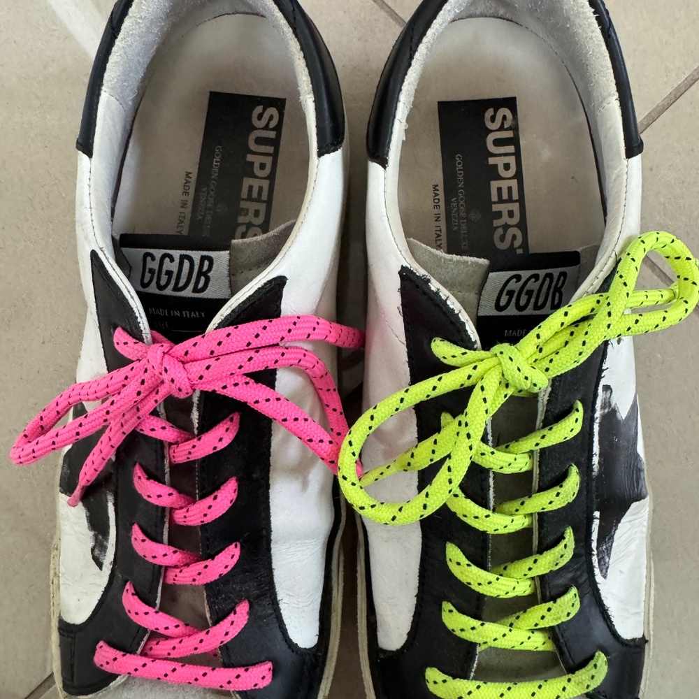 Golden Goose Super Star Sneakers-- Size 39 - Picture 6 of 11